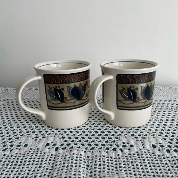 Mikasa Cream and Navy Leaf Design Mugs Arabella Collection - Picture 2 of 10